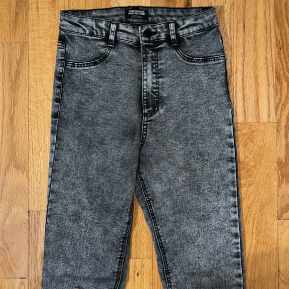 Zara Trafaluc Denim Collection Stone Wash Stretch jeans with frayed hem - Picture 4 of 9
